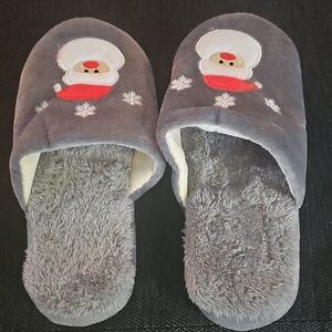 Gray Santa Claus‎ Slippers